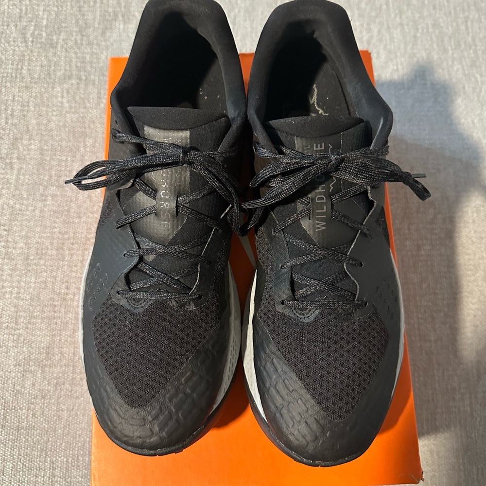 Men’s Nike Air Zoom Wildhorse 5 in great condition. Worn twice.